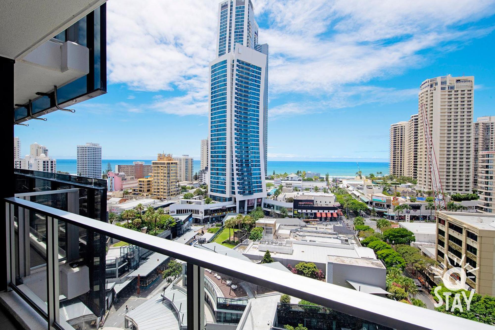 Circle On Cavill - Qstay Gold Coast Buitenkant foto